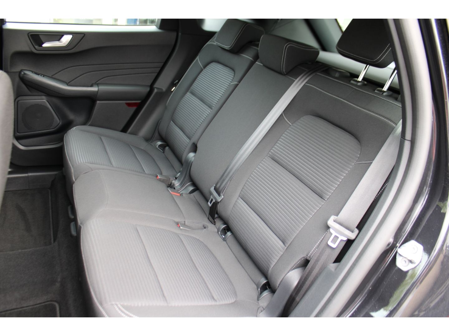 Fahrzeugabbildung Ford Kuga Plug-In Hybrid PHEV Titanium Automatik Navi