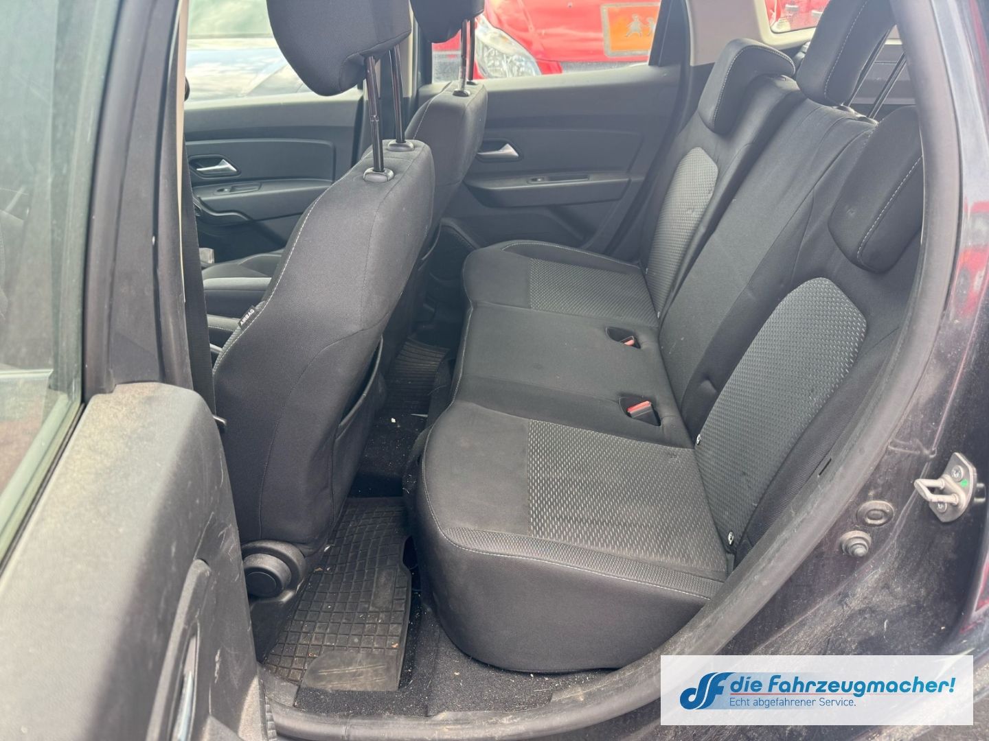 Fahrzeugabbildung Dacia Duster II Comfort 4WD 1.5 BLUE dCi *GETRIEBESCHA