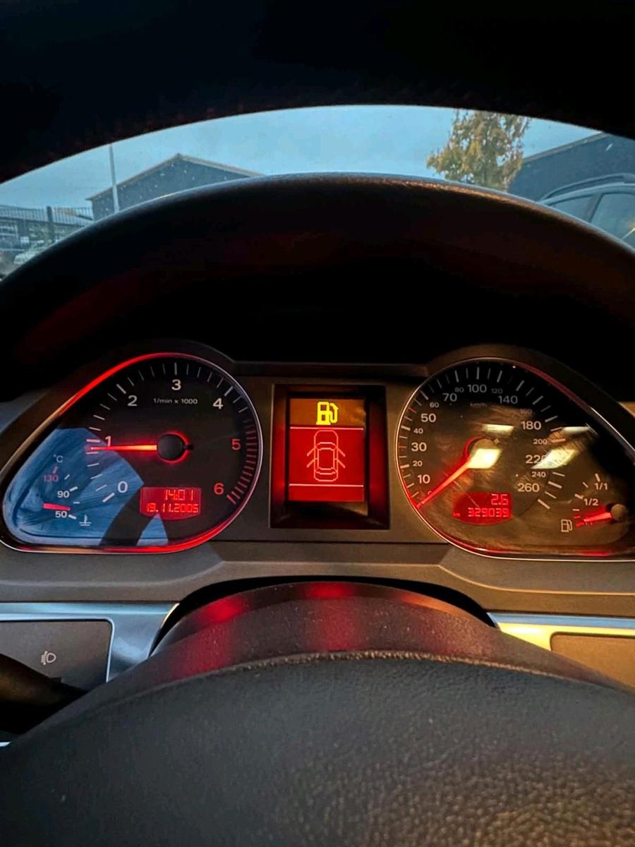 Audi A6 2006 — photo 8