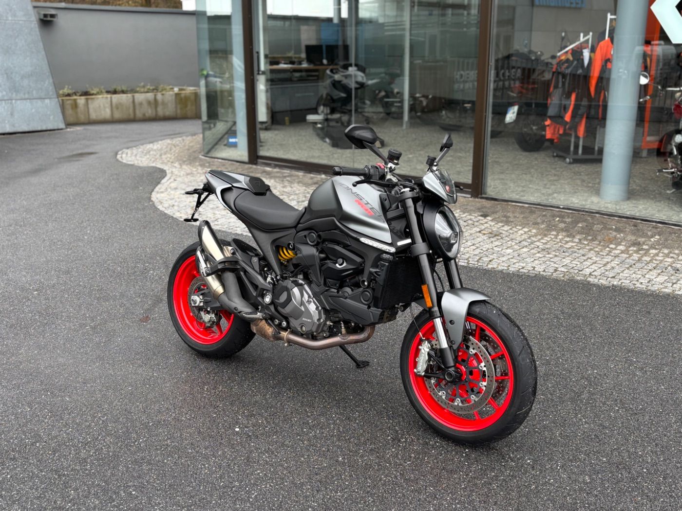 Fahrzeugabbildung Ducati Monster 950+