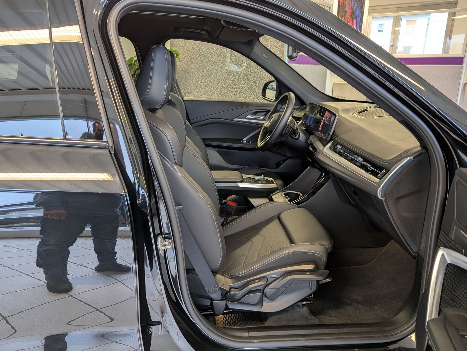 BMW X1 18 d M-Sport Pano Premium-Travel-Paket AHK - Image 15