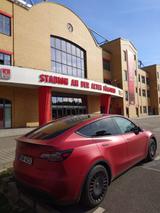 Tesla Model Y Performance - fertig EoW und TÜV neu - Tesla in Berlin