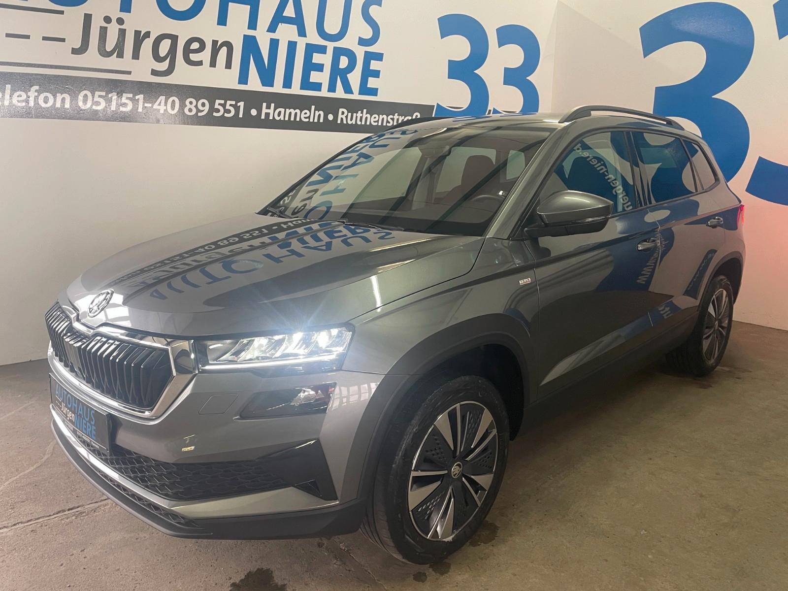 Skoda Karoq Tour DSG AHK/Keyless/LED/ALU