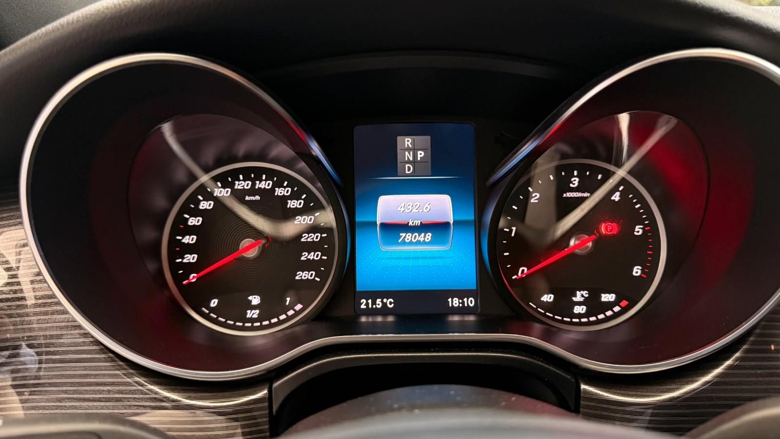 Mercedes-Benz Leder/AHK/2 Schiebetüren/Tisch/Sound