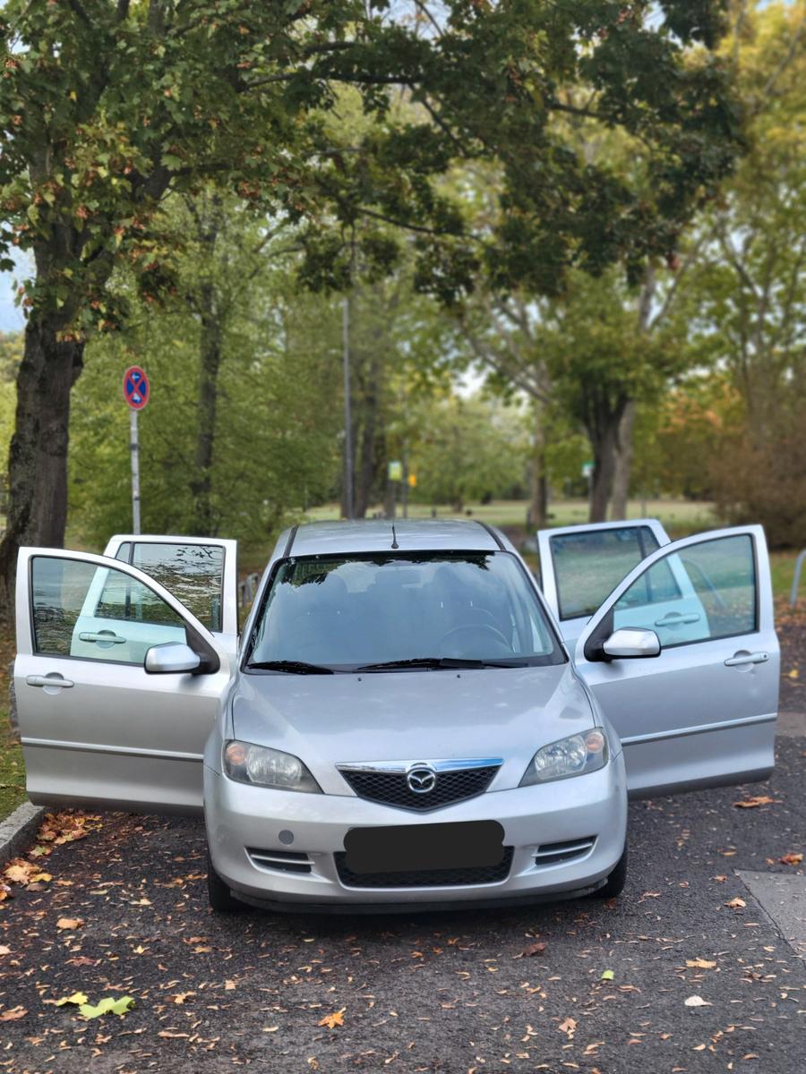 Mazda 2