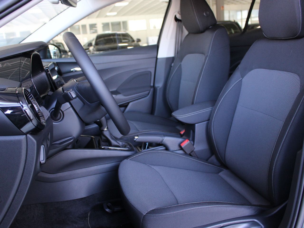 Fahrzeugabbildung SKODA Fabia 1.0 TSI Selection RFK/PDC/APP/beheizbare