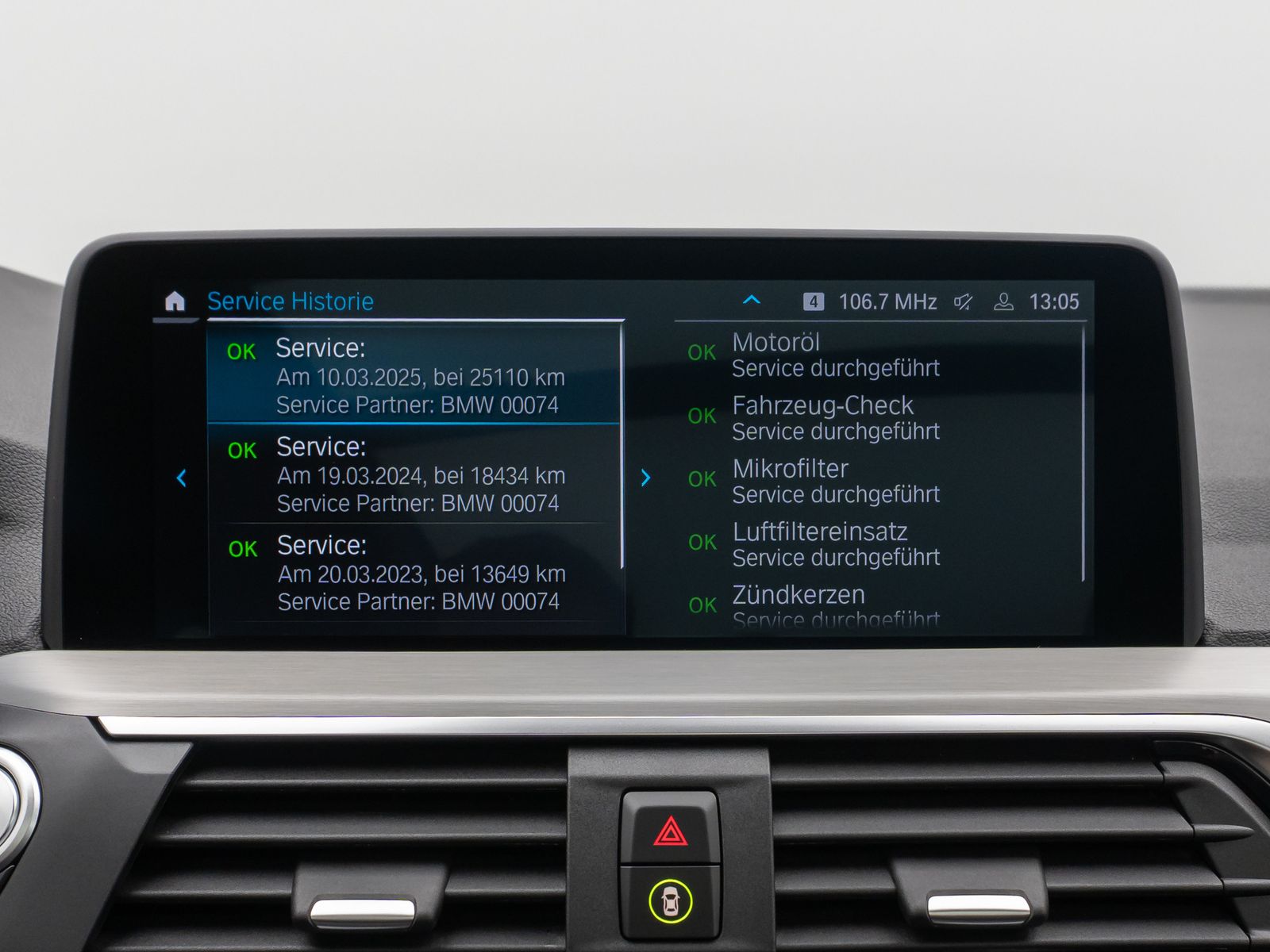 Fahrzeugabbildung BMW X3 xD30e xLine Panorama 360°HUD DAB HiFi Komfort