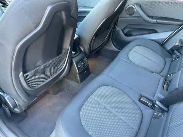 Fahrzeugabbildung BMW X1 sDrive 18i Advantage Panoramadach, Rückfahrka