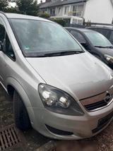 Opel Zafira in Top Zustand TÜV bis 08/2027 - Opel Zafira Gebrauchtwagen in Bielefeld