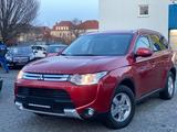 Mitsubishi Outlander Klassik Kollektion+ 4WD - Mitsubishi Outlander Gebrauchtwagen in Dresden