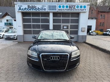 Audi A8 - 1