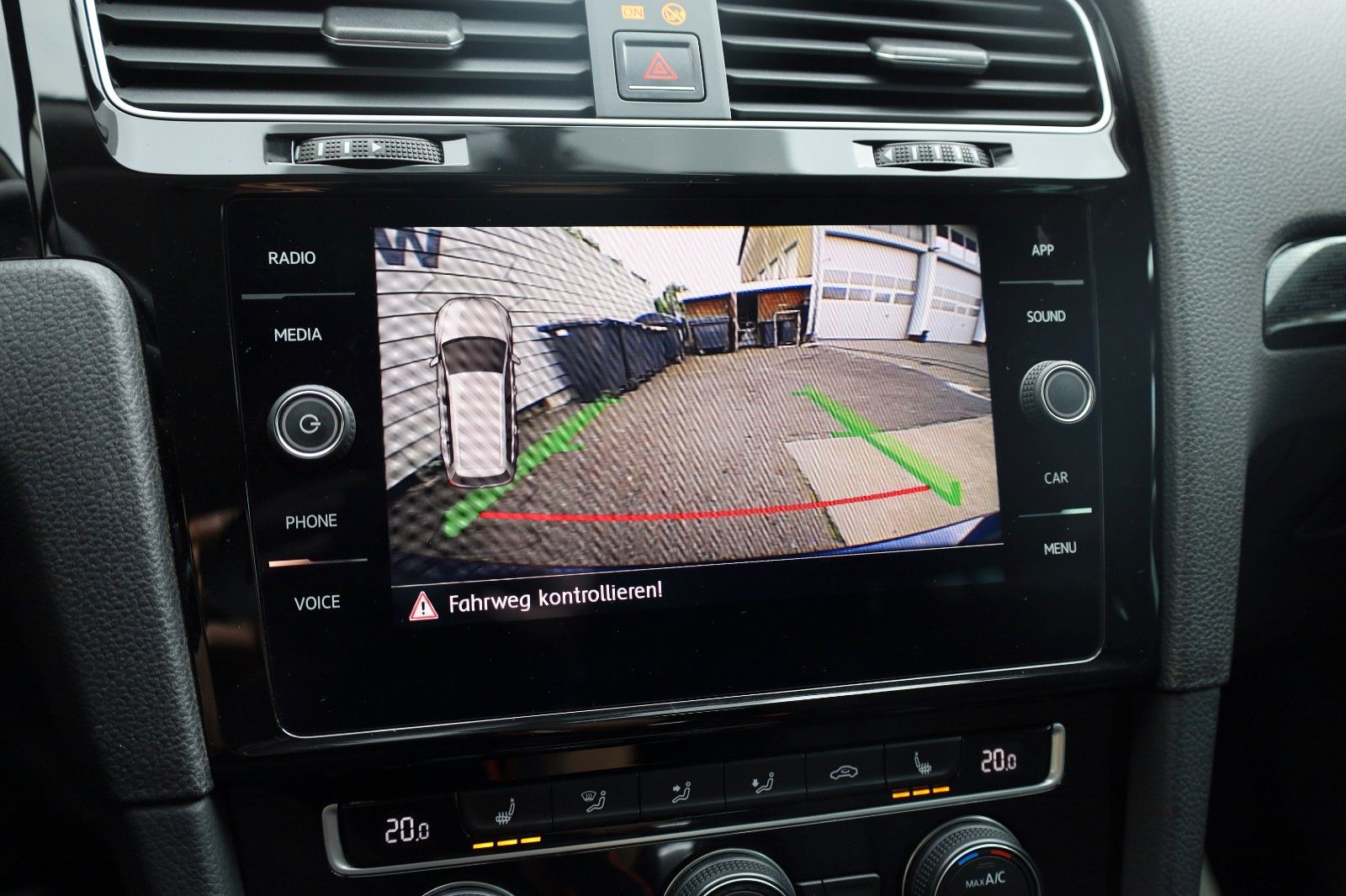 Fahrzeugabbildung Volkswagen Golf VII Variant Sound R Line ACC,LED,SH,Kamera