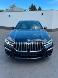BMW 730 - 2