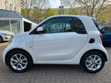Smart fortwo 66kW DCT passion*PANORAMA*NAVI*SHZ*PTS - Smart: Weiß