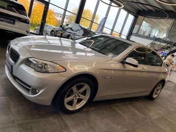 BMW 525d Lim. Aut.*NAVI*PDC*SHZ*STARTSTOP*VOLLLEDER*