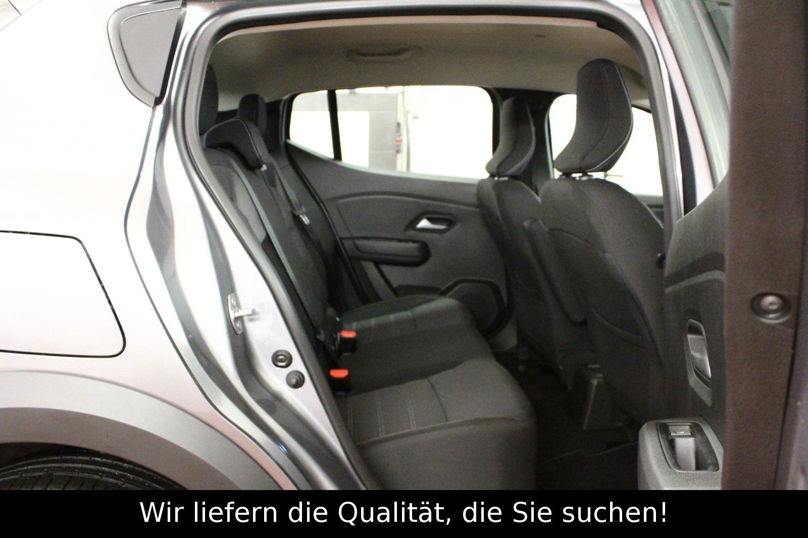 Fahrzeugabbildung Dacia Sandero TCe 90 Stepway Expression*Winterpaket*