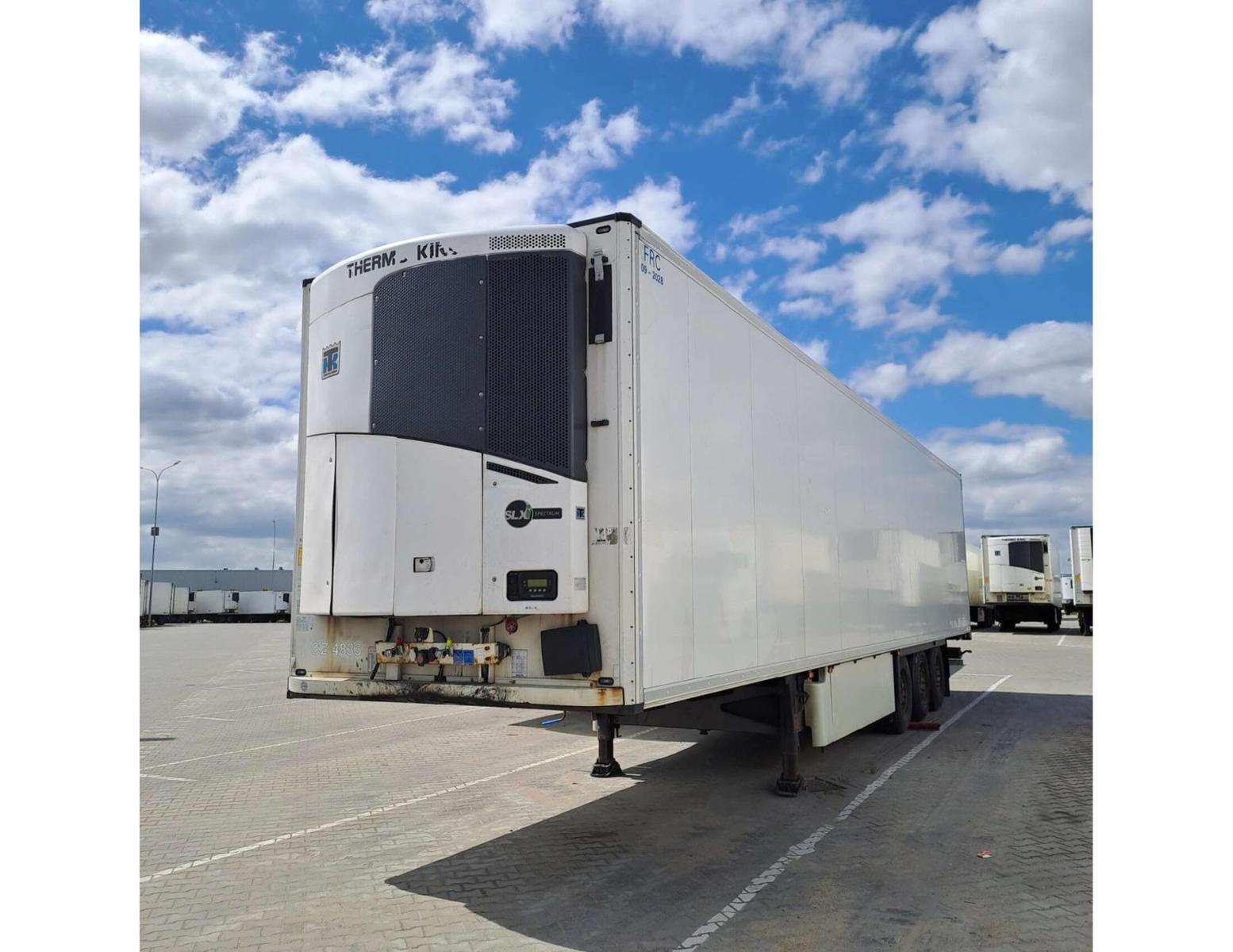 Schmitz Cargobull SKO Double Deck FP 45 ThermoKing SLXi 300