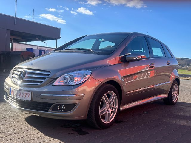 Mercedes-Benz B 200 B -Klasse  Automatik Bi-Xenon Sitzheizung