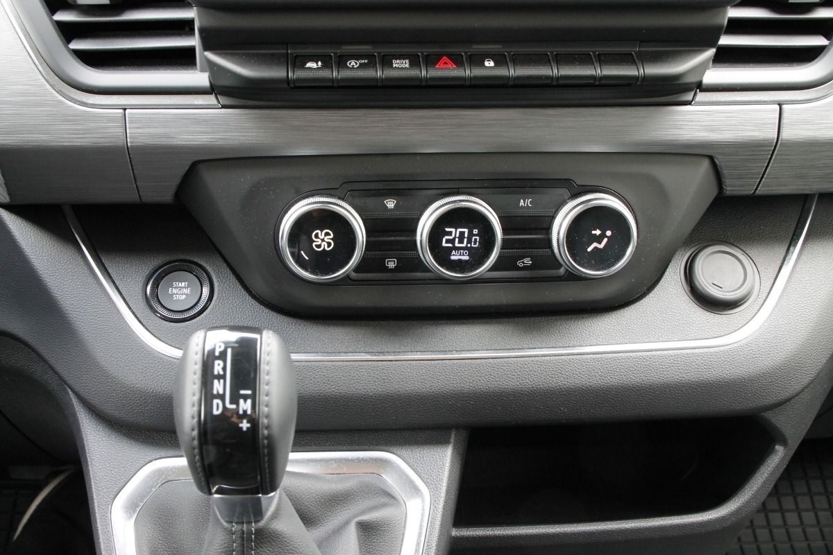 Fahrzeugabbildung Renault Trafic Combi L2H1 Grand SpaceClass