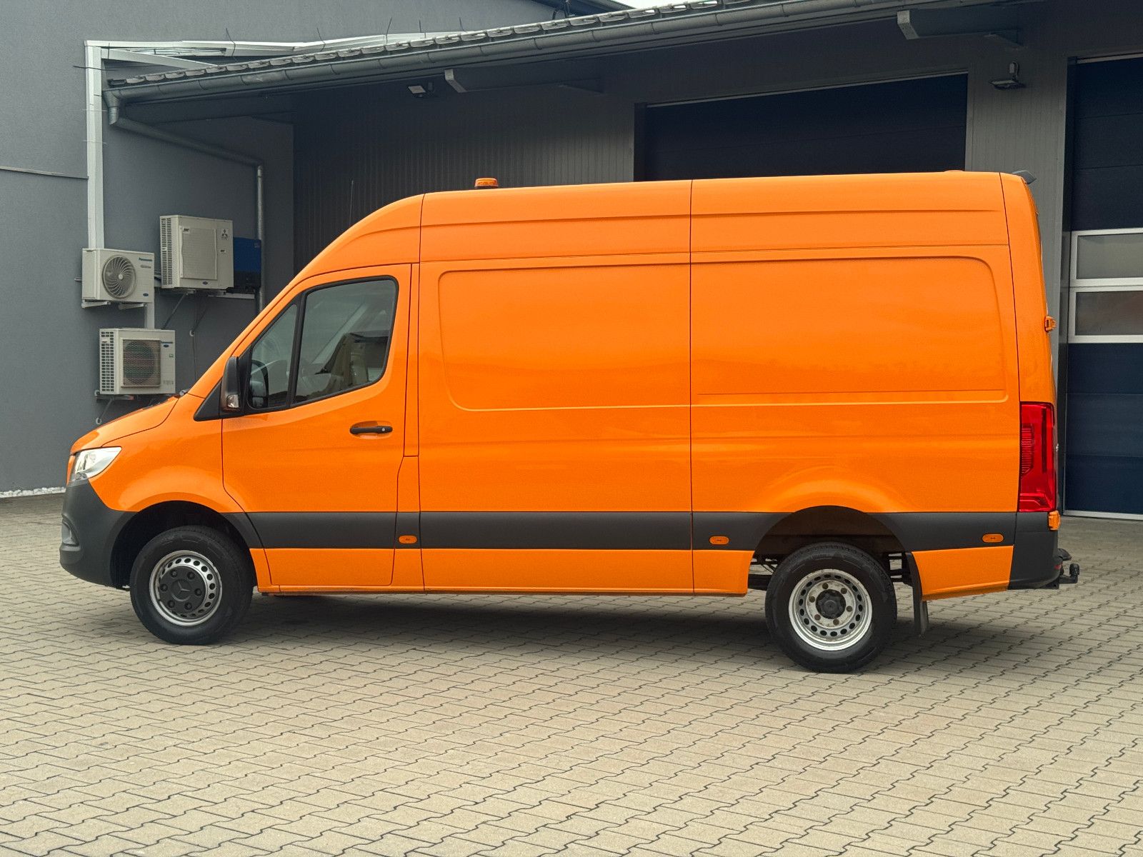 Fahrzeugbild 8
