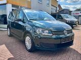 Volkswagen Touran 7-SITZE/AHK/STEUERKETTE NEU/1.Hd.n.VW - Behindertengerechte Volkswagen Touran