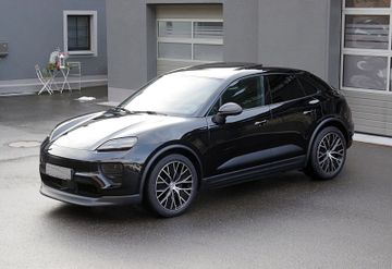 Porsche Macan 4*ACC,AHK,PANO,BOSE,Head-Up,Beifahrerdisp*