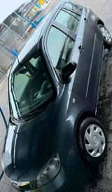 Mazda Zum Verkaufe steht hier das Auto mazda 2 an - gebrauchte Mazda 2 aus dem Jahr 2006