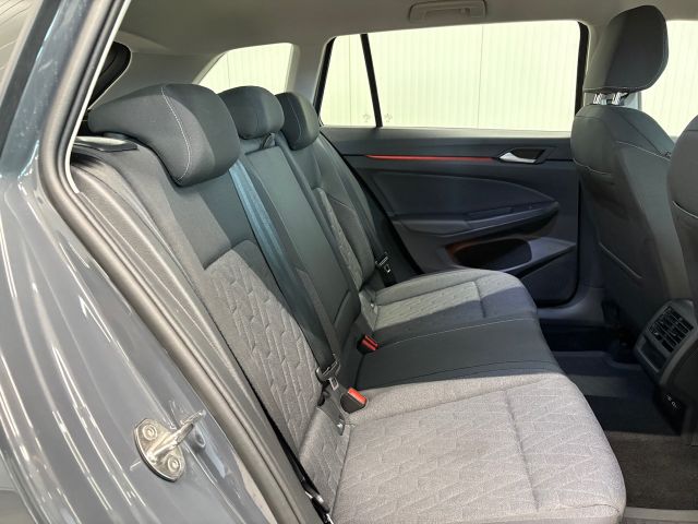 Golf VIII Variant Life 1.5 eTSI DSG LED ACC