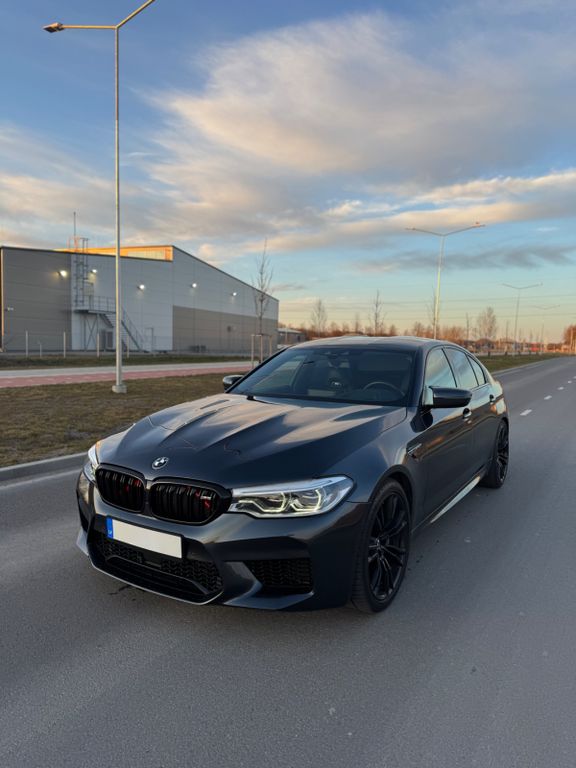 Image of BMW M5