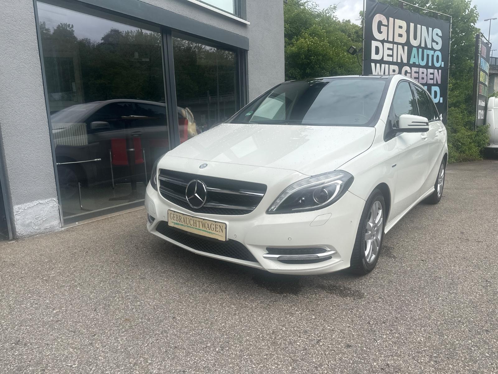 Mercedes-Benz B 200