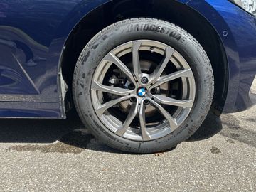 BMW 318i Touring DAB LED RFK Tempomat Parkassistent