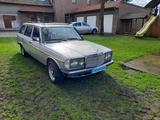 Mercedes-Benz 240 TD  - Mercedes-Benz 240 mit Diesel-Antrieb: Kombi