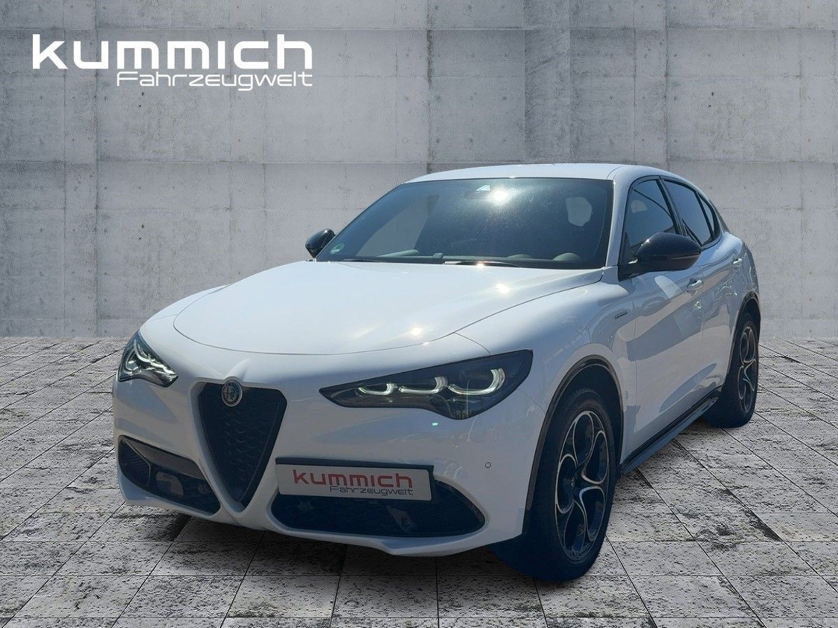 Alfa-Romeo Stelvio - 1