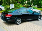 Mercedes-Benz E 220 E Avangard 9G, 1Hand  BlueTec  Top Zustand - Mercedes-Benz E 220: Leder, Navigationssystem