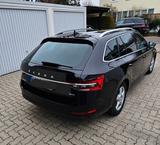 Skoda Superb 2.0 TDI SCR 140kW DSG 4x4 STYLE COMBI... - Skoda Superb Gebrauchtwagen in München