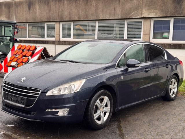 Peugeot 508 Hybrid4 Allure/ Automatik/ Kamera