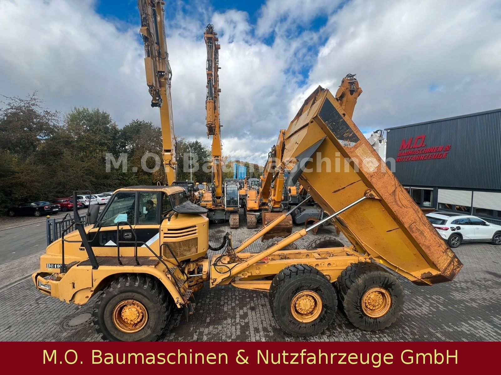Fahrzeugabbildung CAT CAT 730 / Dumper /