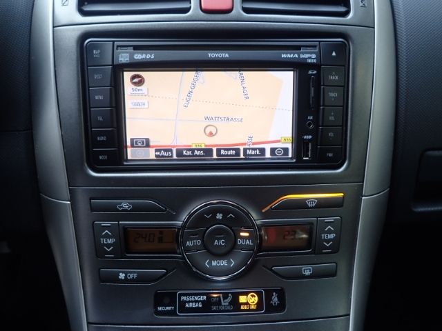 Fahrzeugabbildung Toyota Auris 1.6 Life Valvematic Navi Bluetooth USB Sch