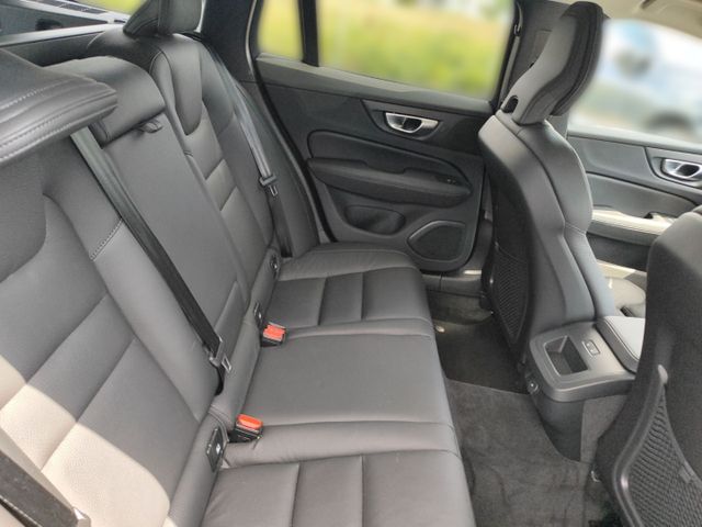 VOLVO V60 B4 (Bild 19 von Array)