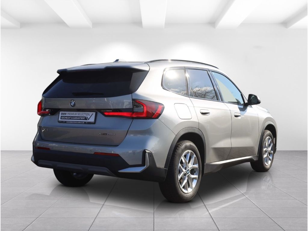 BMW X1 20dxDrive AHK Navi HUD LED RFK DAB WLAN PDCv foto 3