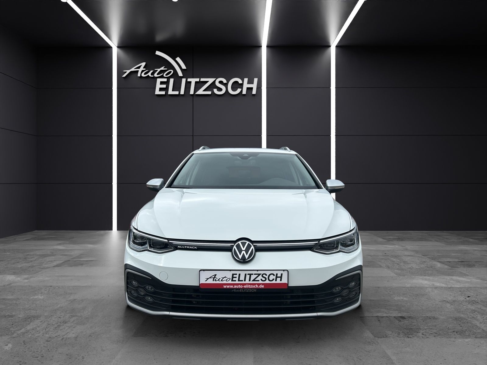 Fahrzeugabbildung Volkswagen Golf VIII Variant Alltrack TDI DSG IQ Light ACC