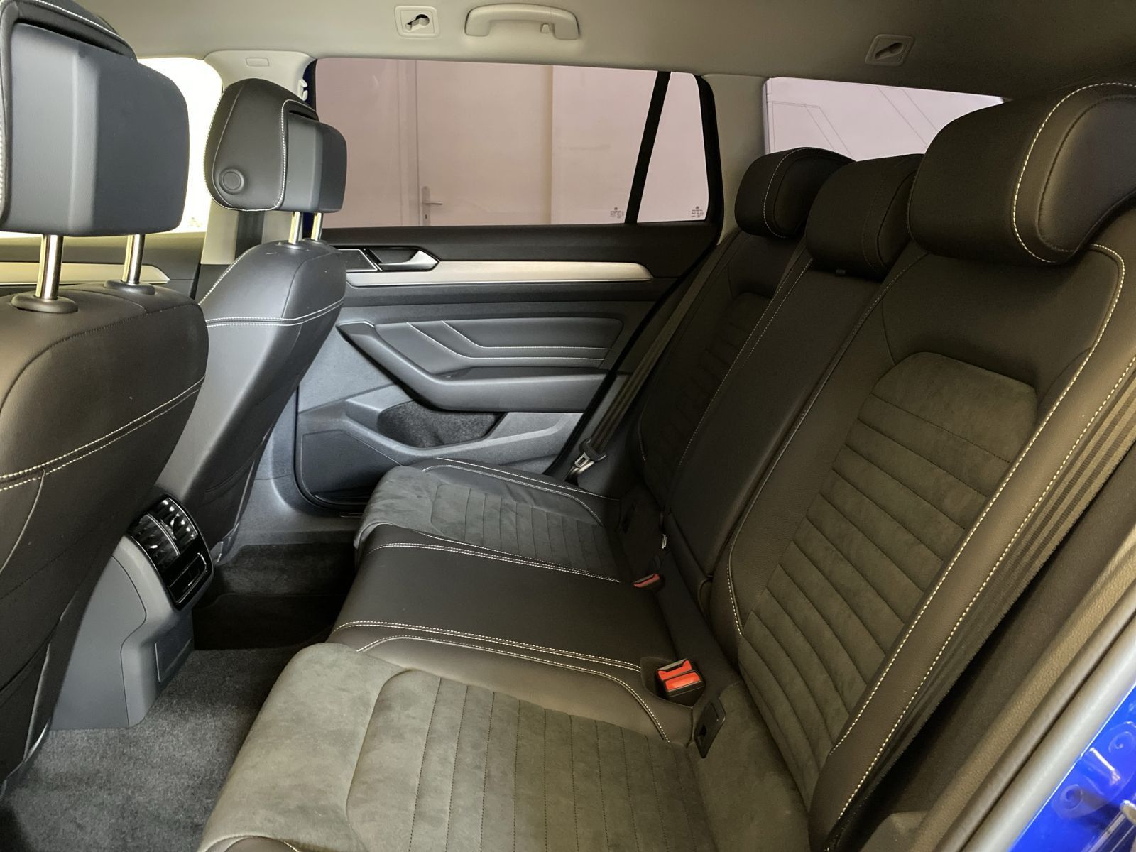 Volkswagen Passat Variant - Bild 8