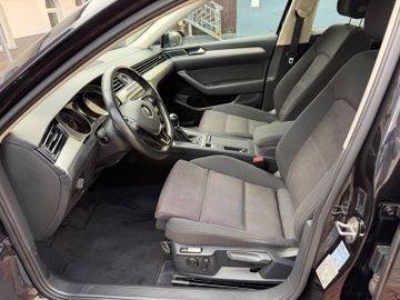 Volkswagen Passat Variant - 8