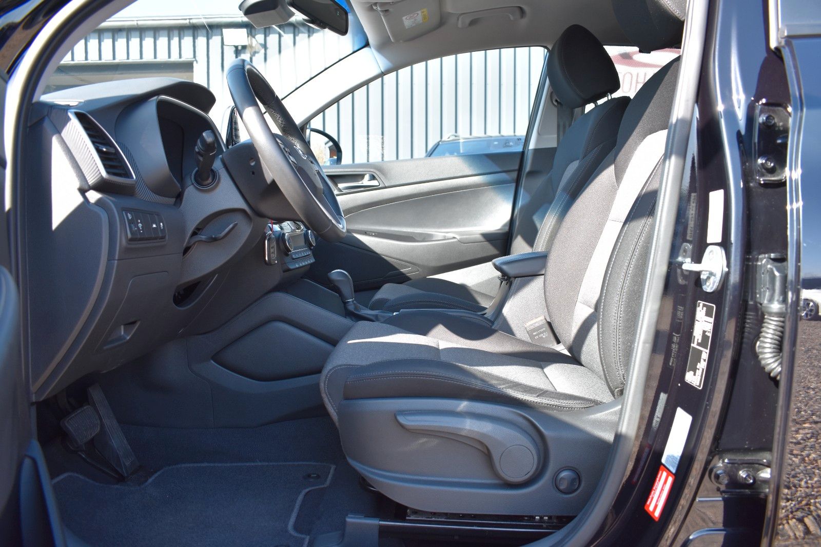 Fahrzeugabbildung Hyundai Tucson Trend 2WD Automatik Kamera AHK