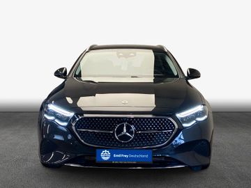 Mercedes E 200 - 3