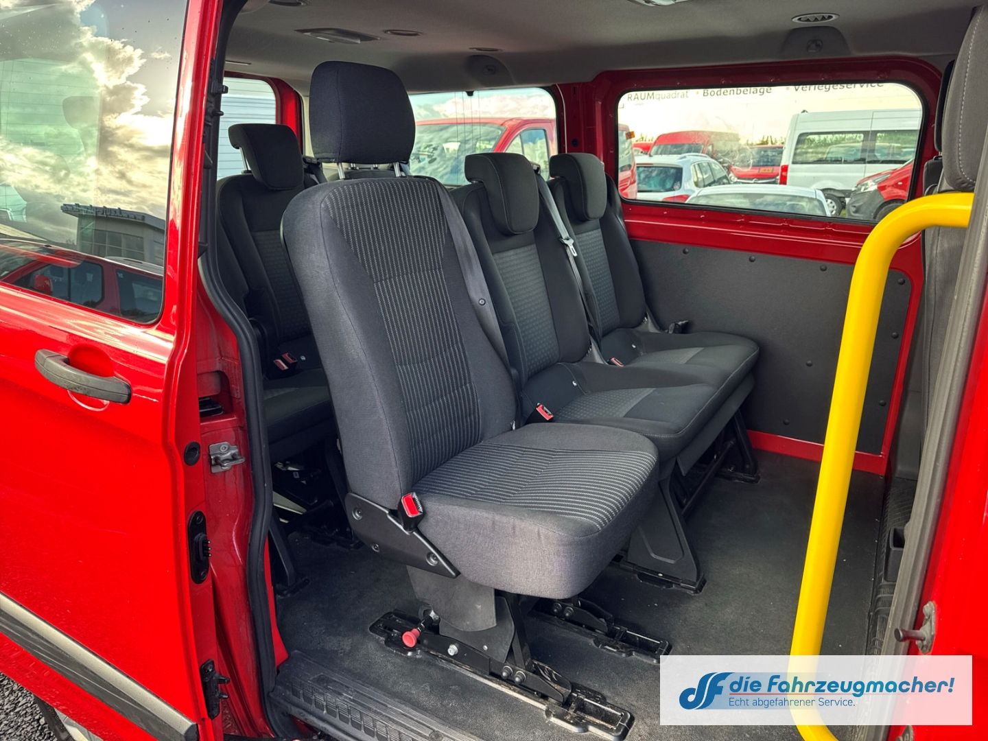 Fahrzeugabbildung Ford Transit Custom Tourneo 320 L1 Trend *EXPORT *26