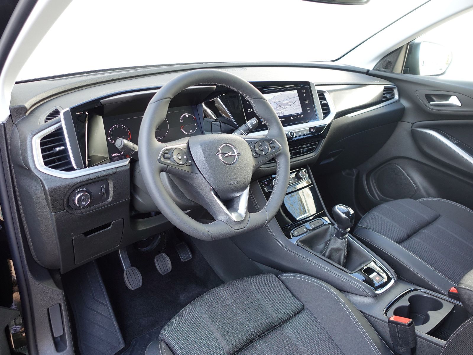 Fahrzeugabbildung Opel Grandland 1.2 Turbo  GS  Navi,Kamera,PDC,Sitzh.