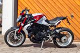 MV Agusta Brutale Dragster 800 RR - MV Agusta Dragster 800 R