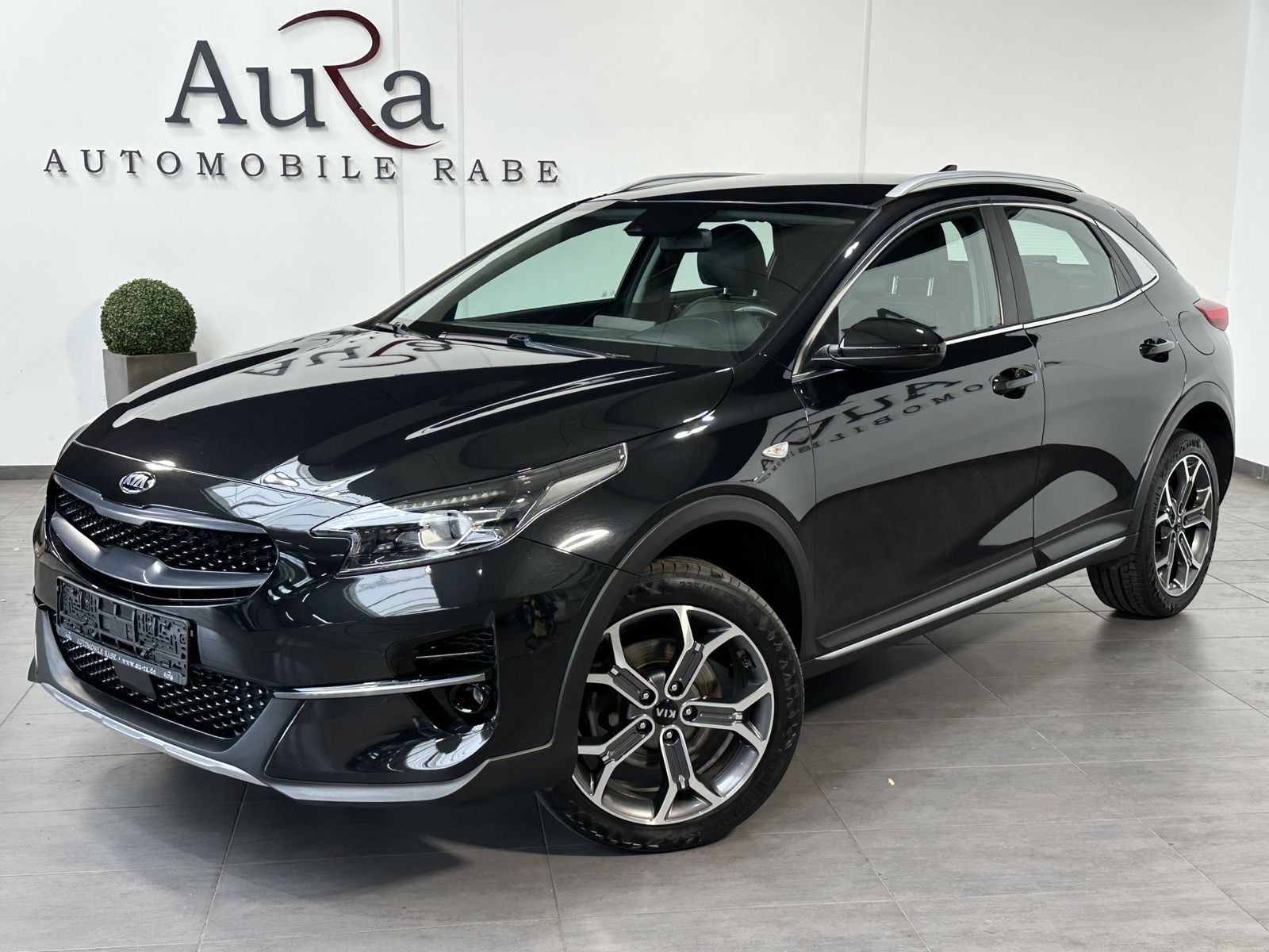 Fahrzeugabbildung Kia XCeed 1.5 T-GDI Vision NAV+LED+CARPLAY+KAM+DAB