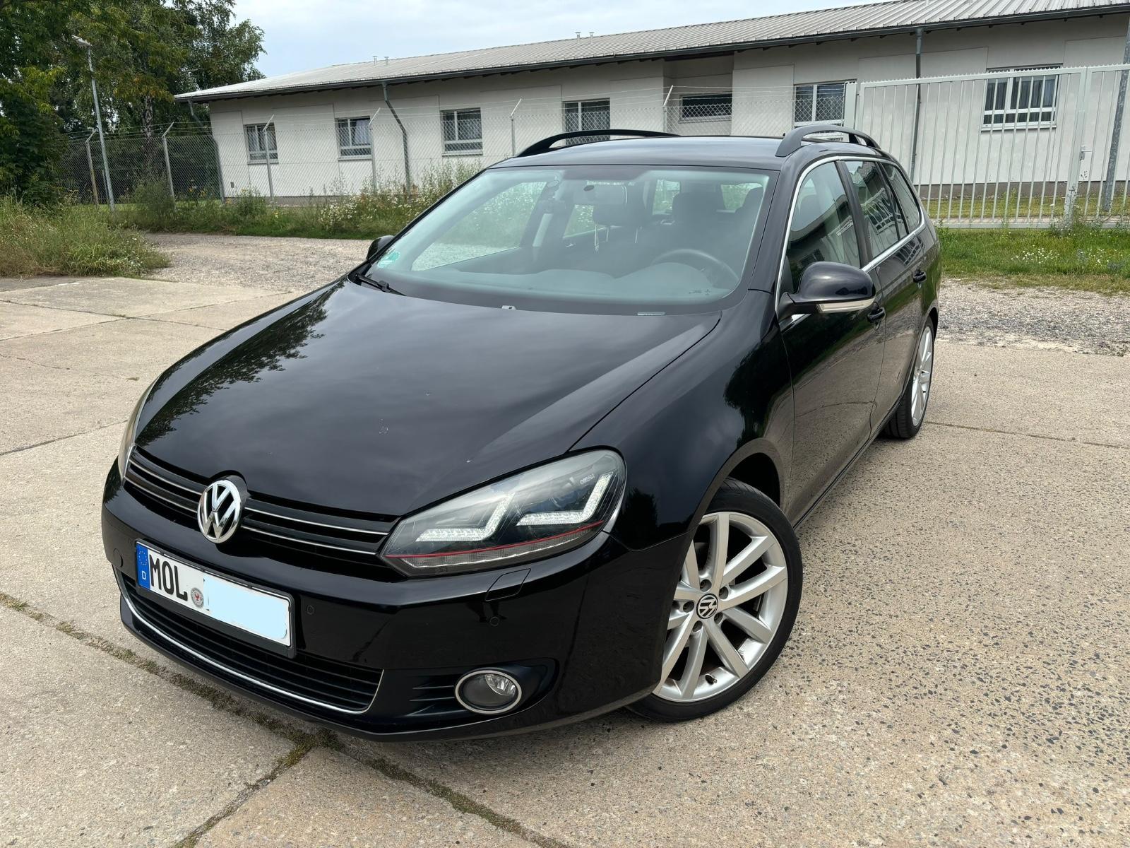 Volkswagen Golf 2011 — engine 1.390 cm³, 122 HP (90kW)